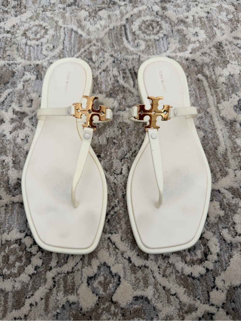 Tory Burch Cream Leather Logo Thong Sandals with Gold Emblem